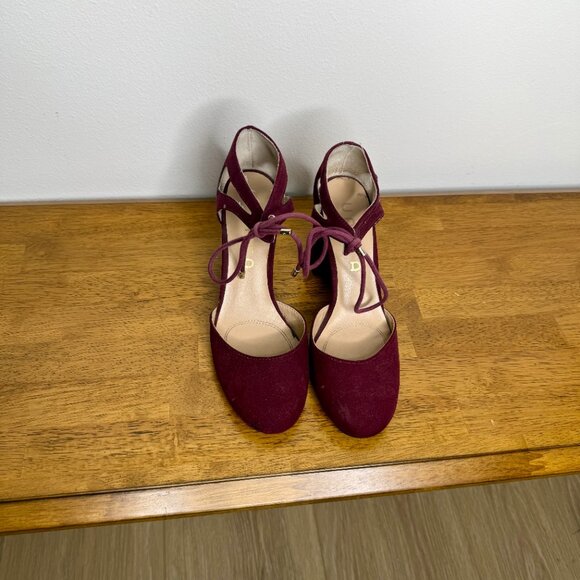 UNISA | Suede Ankle Block Tie Heels in Burgundy - 7.5 - Picture 3 of 7